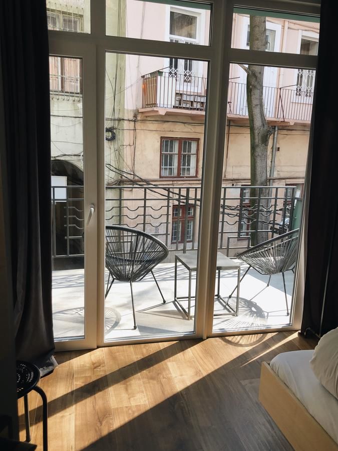 Хостелы Yard Hostel & Coffee Черновцы-10