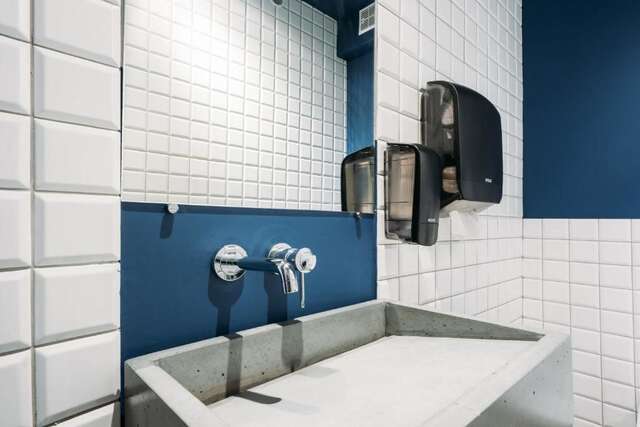 Хостелы Yard Hostel & Coffee Черновцы-57